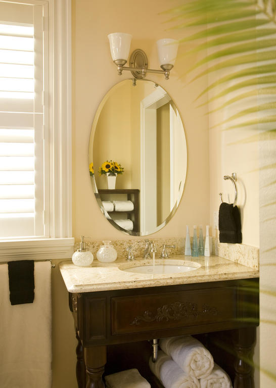 Deluxe King Room with Spa Bath